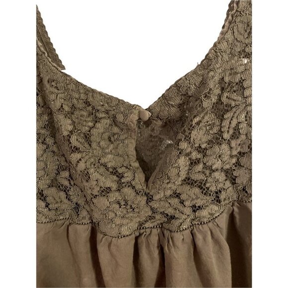 Torrid Olive green Sleeveless cotton lace Blouse Size 5 Size 28 keyhole - Picture 3 of 7